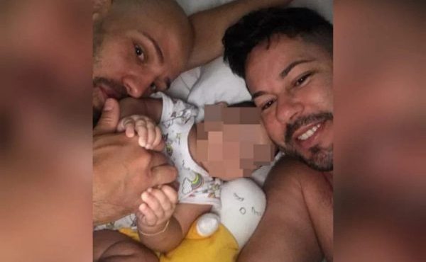 Justiça manda casal homoafetivo devolver bebê adotada em Goiás