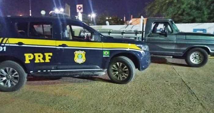 PRF prende homem que costumava realizar diversos furtos de veículos utilizando chave falsa na região de Juazeiro-BA