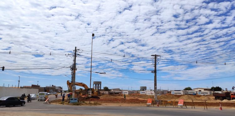 Trecho em obra: Iniciada construção de nova rotatória da Avenida Mário Rodrigues Coelho, em Petrolina