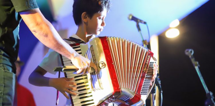 22º Concurso de Sanfoneiros de Petrolina atraiu uma multidão para concha acústica nesta terça-feira