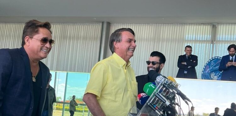 Gusttavo Lima e Leonardo declaram apoio a Jair Bolsonaro no segundo turno