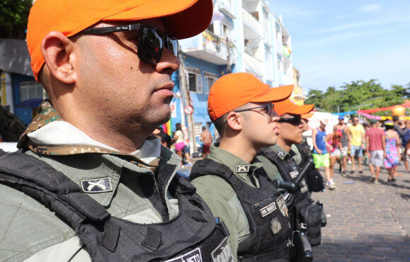 Carnaval 2023: PE registra queda de furtos e roubos além de maior quantitativo de policiais nas ruas comparado aos últimos anos