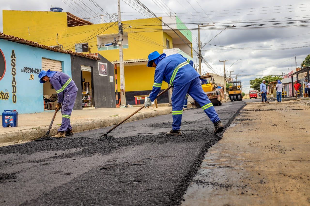 Pavimenta O Asf Ltica Da Rua Do Bairro Jo O De Deus Iniciado Em