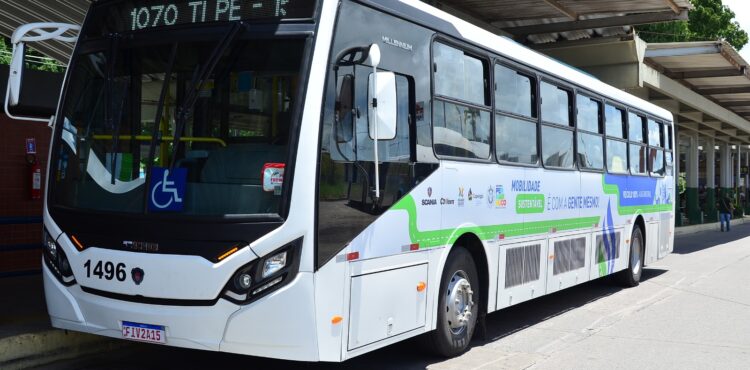 Em ação inédita, Governo de Pernambuco testa ônibus movido a Gás Natural na RMR