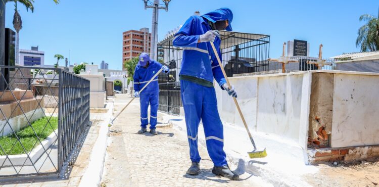 Limpeza e Manutenção dos Cemitérios em Petrolina para o Dia de Finados