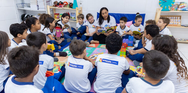 Professores da rede de Petrolina celebram seu papel transformador na Educação