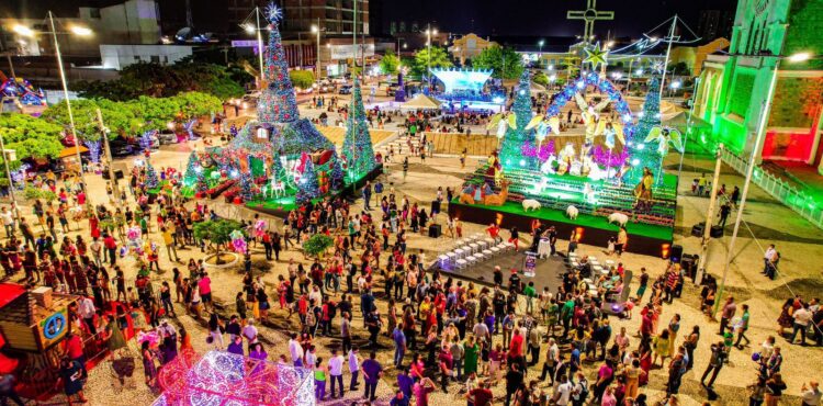 Decoração natalina em Petrolina gera polêmica após escolha mais cara e perda de R$ 1 milhão em economia