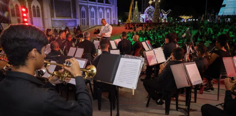 Natal Luz de Petrolina 2024: Confira a programação da Concha Acústica para esta semana