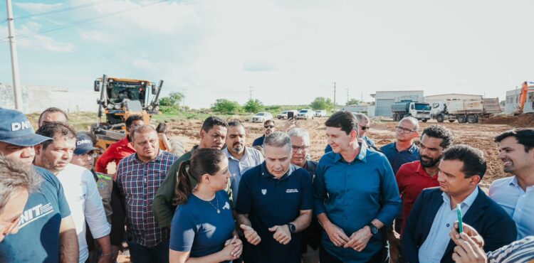 Governadora Raquel Lyra e ministro Renan Filho vistoriam obras da BR-407 em Petrolina